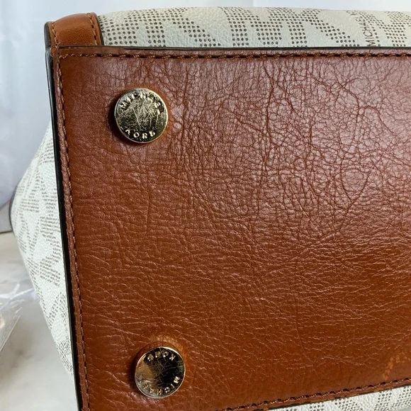 MICHAEL KORS SELMA LARGE SELMA VANILLA TAN‎ SATCHEL SHOULDER BAG - Picture 13 of 14